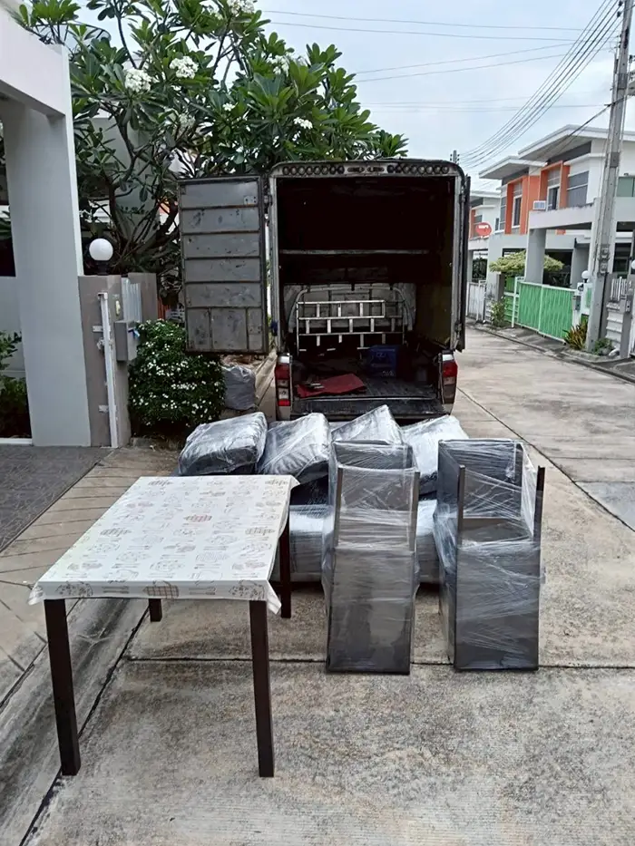 รถขนของรับจ้าง
